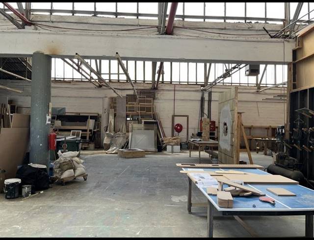 INDUSTRIAL PROPERTY TO RENT IN PAARDEN EILAND